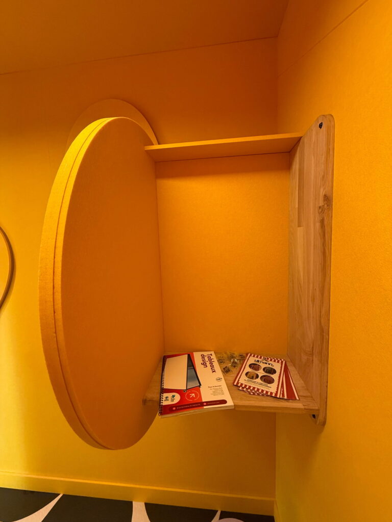 Image représentant notre stand au salon salon Workspace 2026 sur le thème de Rio de Ulmann