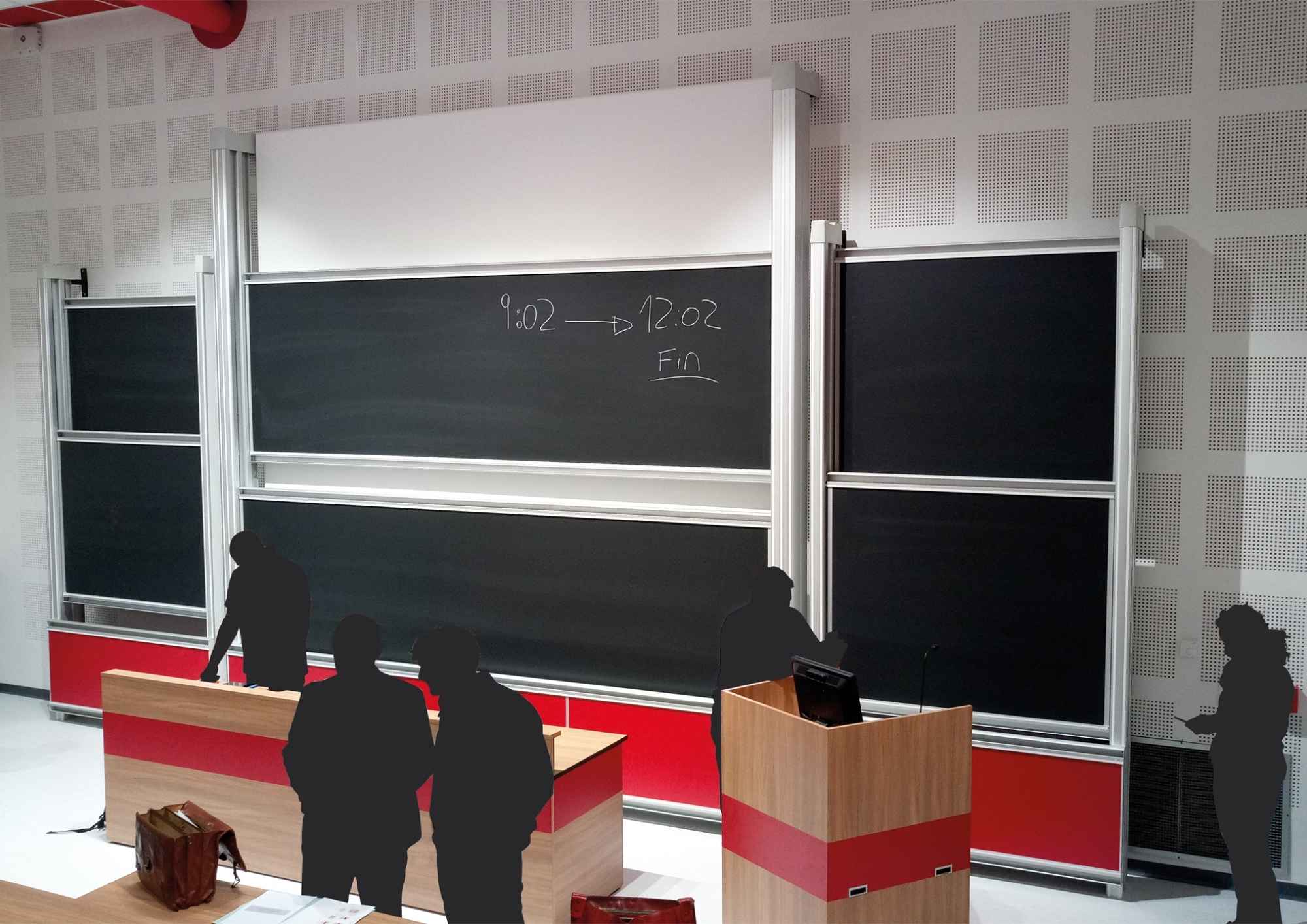 Photo d'un amphithéâtre dans lequel se trouve un tableau blanc Ulmann