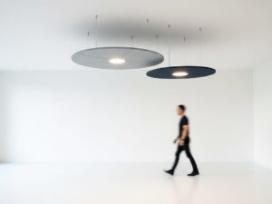 Image représentant une solution acoustique accroche au plafond